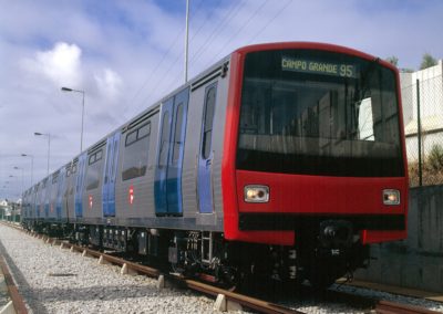 Comboio ML99 do Metro em um dos Parques de Material e Oficinas