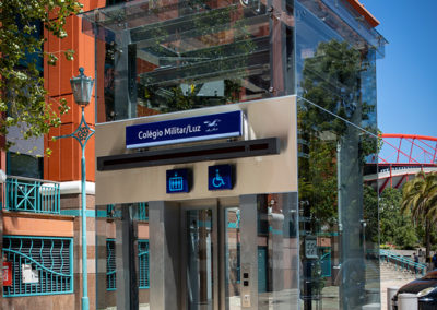 Imagem externa do elevador da estação Colégio Militar/Luz