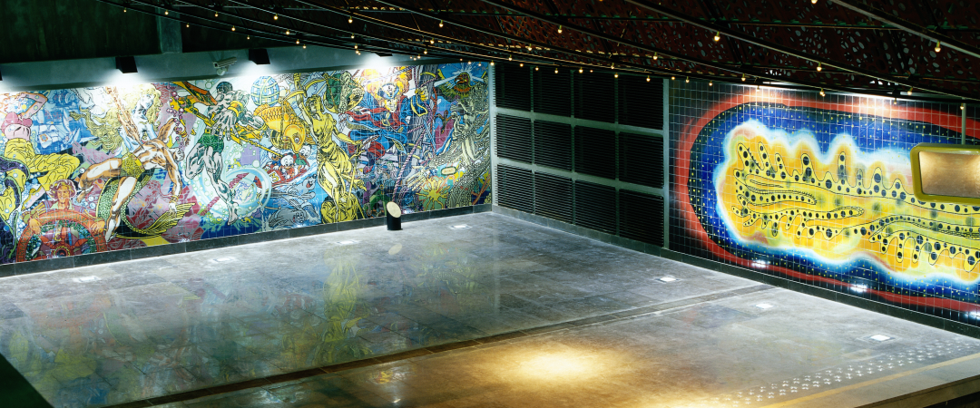 Imagem de painéis artísticos na estação Oriente Imagem de painéis artísticos na estação Oriente