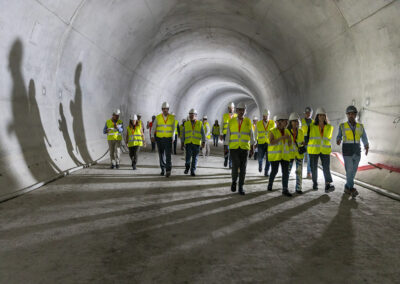 Deputados visitam as obras da Linha Circular