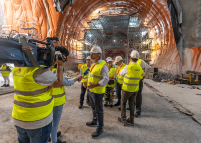 Deputados visitam as obras da Linha Circular