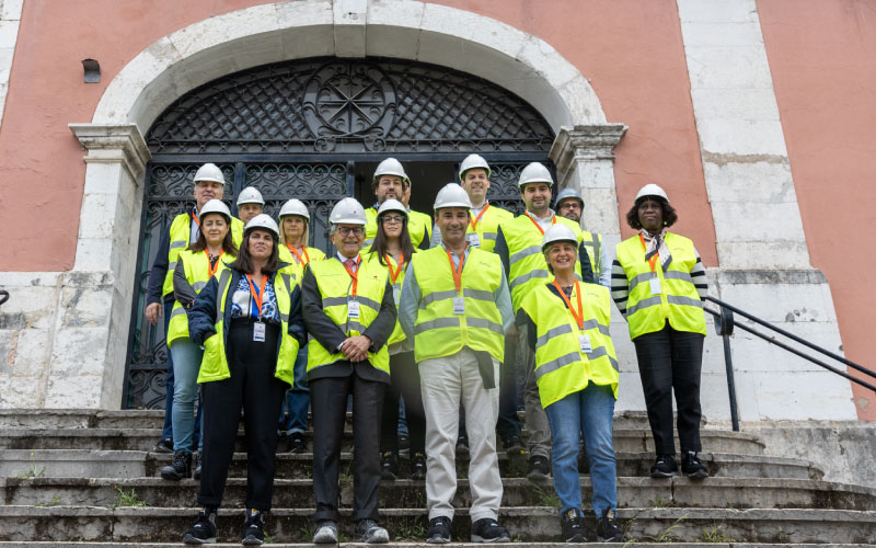 Deputados do PS eleitos por Lisboa visitam obras da linha cirular