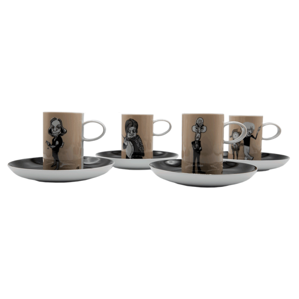 Imagem das 4 chávenas de café com as caricaturas dos escritores descritos na informação de produto.