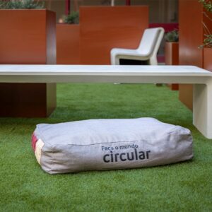 Cama Solidária Grande – Tons Bege