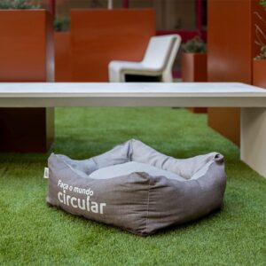 Cama Solidária Média – Tons Cinza