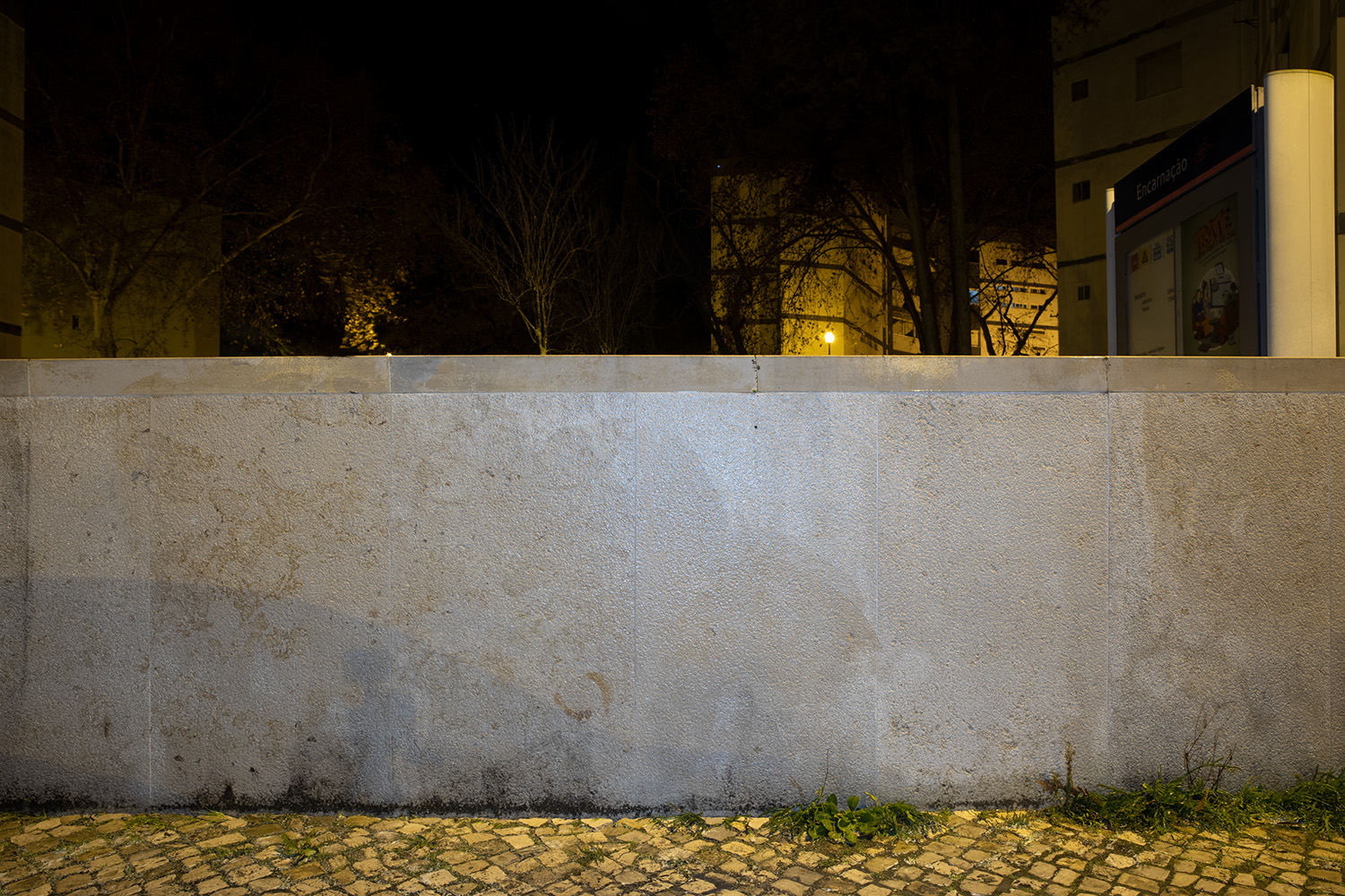 Remoção de Grafitis nos acessos da Estação Encarnação.