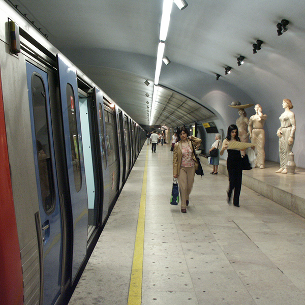 Estação Campo Pequeno Estação Campo Pequeno
